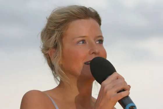 43-летняя Татьяна Арно сообщила о рождении первенца