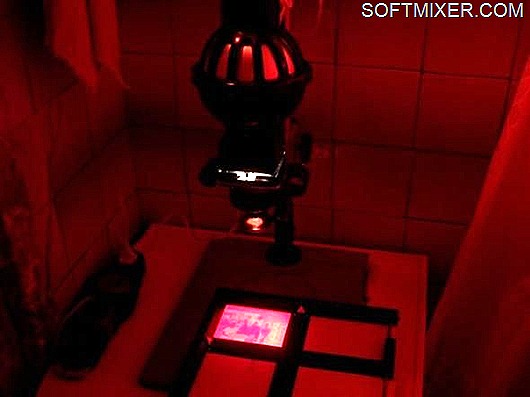 В темной комнате, под красным фонарем… В темной комнате, под красным фонарем…