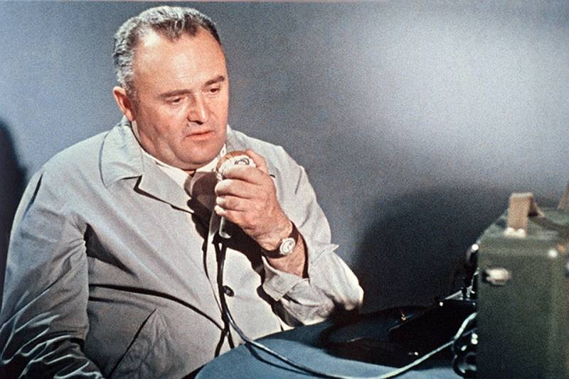 Полёты на Луну в кино и наяву. Часть вторая космос