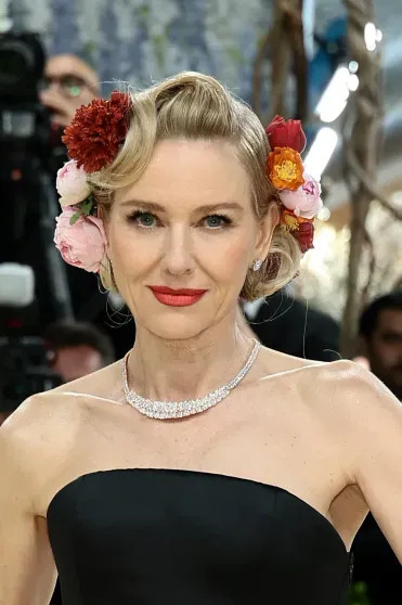 Met Gala — 2026: Энн Хэтэуэй, Виттория Черетти, дочь одного из самых богатых людей Индии Иша Амбани на красной дорожке Images, Джулианна, Метрополитенмузее, Жукова, дочерьмиЛоли, БахияЛоли, БахияРанее, красной, дорожке, вечера, появились, Джиджи, Хадид, Ирина, бюстгальтере, бриллиантами, Николь, Перри, АмбаниВенди, Кидман