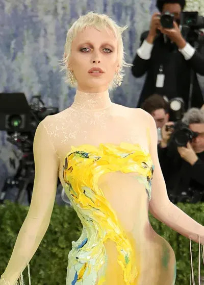 14 лучших образов Met Gala: Ирина Шейк в бриллиантах, 