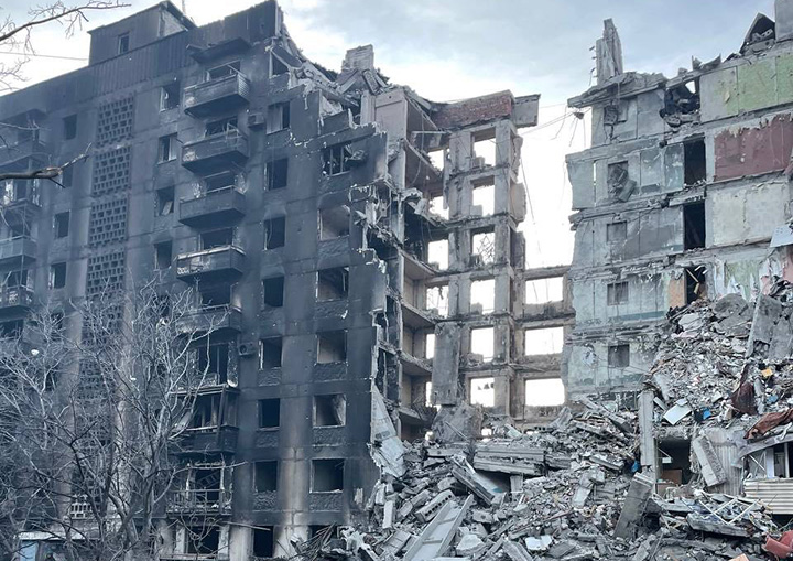 МАРИУПОЛЬ ГЛАЗАМИ ВОЕНКОРА: ЦАРСТВО СМЕРТИ И УНЫНИЯ МАРИУПОЛЬ ГЛАЗАМИ ВОЕНКОРА: ЦАРСТВО СМЕРТИ И УНЫНИЯ украина