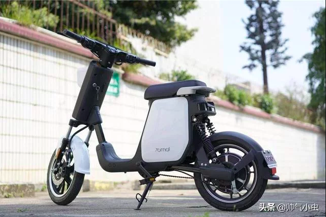 Электроскутер Electric Bicycle