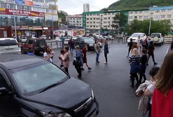 камчатка 2006землятрясение. землетрясение на камчатке сегодня сейчас. землетрясение на камчатке сегодня сейчас. землетрясение на камчатке сегодня сейчас. землетрясение на камчатке сегодня сейчас.