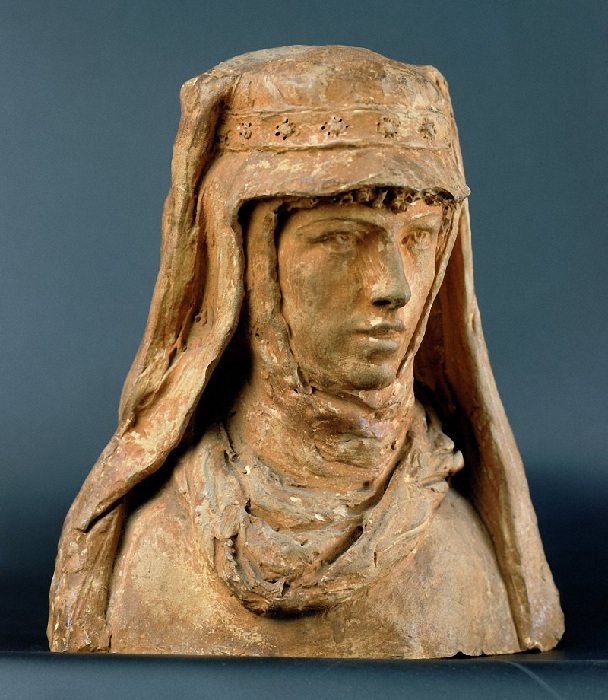 Неизвестные таланты Сары Бернар: Как эпатажная актриса ваяла чувственные скульптуры и писала книги 