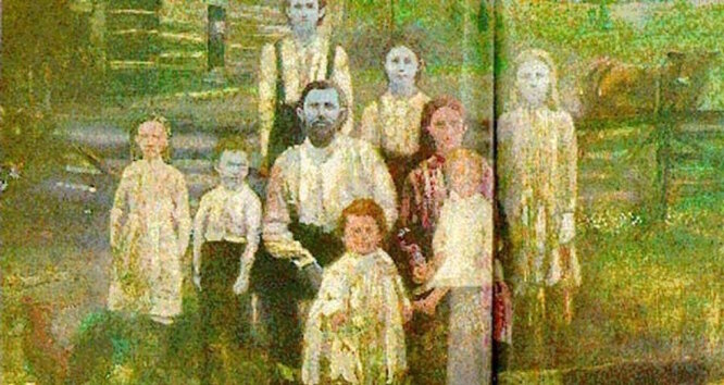 Раскрашенное фото семьи Фугайтов. Ориентировочно 1905-ый год