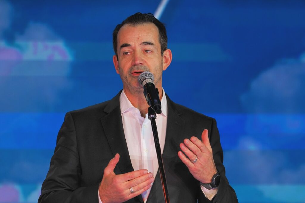 Дмитрий Певцов — студентам-медикам: «Без любви нельзя ничего делать»