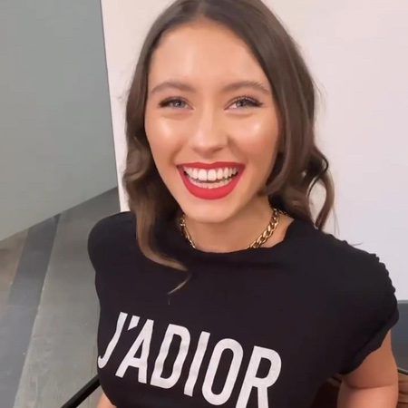 Дочь Джуда Лоу стала бьюти-амбассадором Dior Дочь Джуда Лоу стала бьюти-амбассадором Dior Красота,Макияж