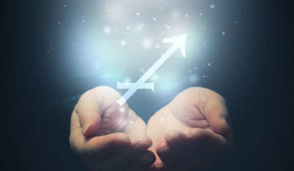 камни для Стрельца