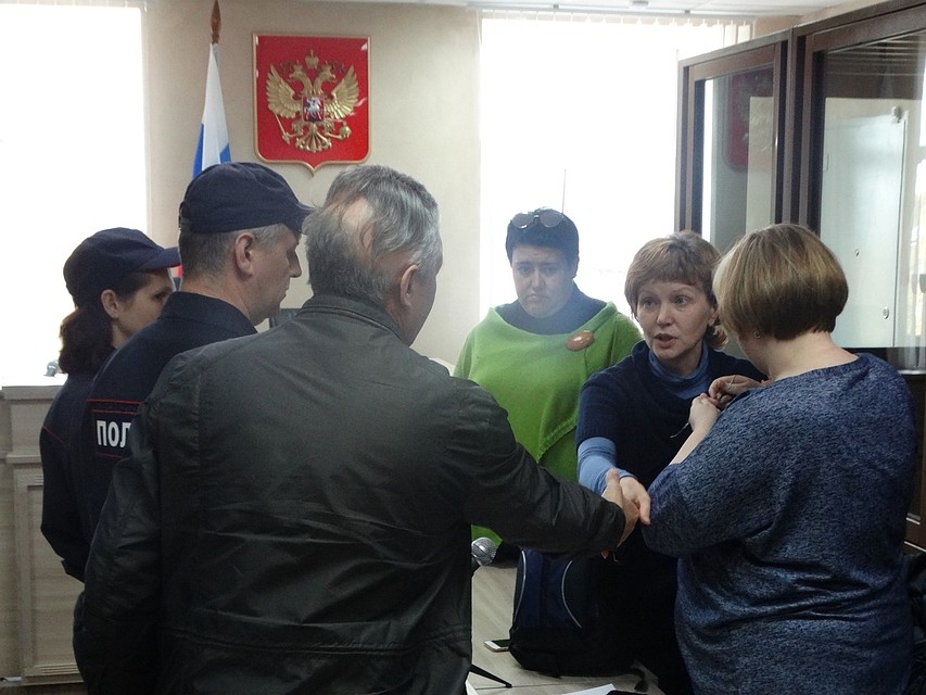 Суд сократил вдвое наказание экс-главе администрации Коми, осужденной за взятку