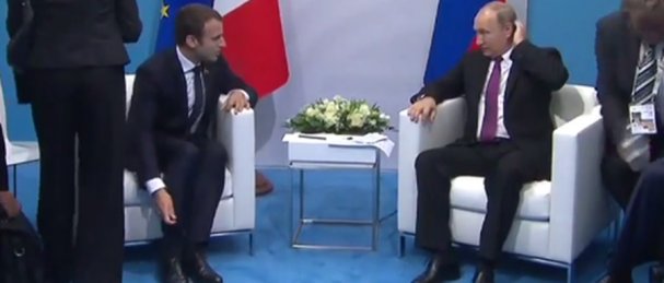 Путин пошутил в ответ на извинение Макрона за опоздание