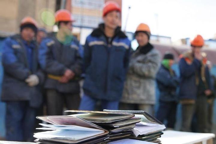 Полиция Красноярска задержала 135 мигрантов