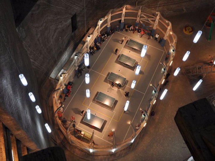 старинная соляная шахта в Румынии