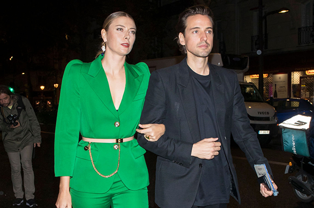 Мария Шарапова с бойфрендом Александром Гилксом отдыхает в Париже Звездные пары