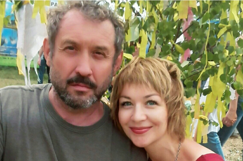 Вел бизнес на гранты США. А перед пропажей с семьей в тайге сказал: "Не проще ли с этими деньгами - в Таиланд"