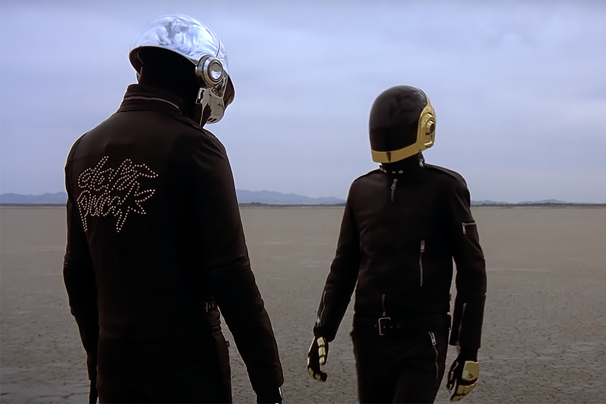 Группа Daft Punk. Daft Punk 1993. Daft Punk распались. Daft Punk Epilogue.