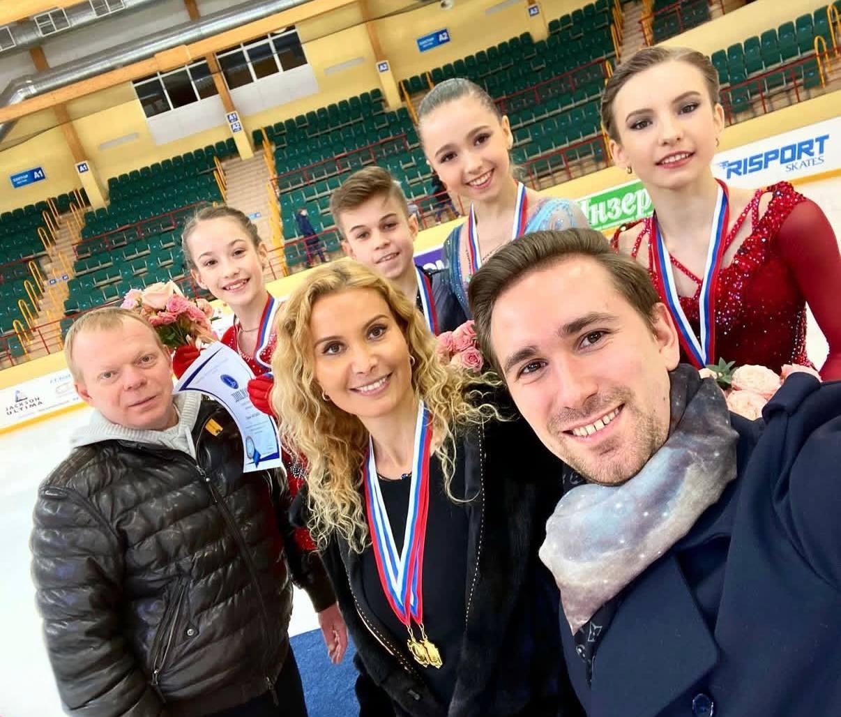 Тренер Даниил Глейхенгауз о наших в Милане и о том, чем отличается новое поколение фигуристов когда, только, Глейхенгауз, просто, подход, отметил, больше, Даниил, можно, работать, важно, спортсменов, должен, эмоции, тренера, время, тренер, кажется, родители, мужчина