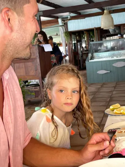 Елена Перминова показала архивные фото с дочерью от миллиардера в честь её 12-летия Перминова, дочерьюЕлена, рождения, братом, Елена, дочери, Елены, очень, Александр, после, Лебедев, который, Ариша, дочерьюАринаЕлена, растёт, детьмиЕлена, родила, Тарасом, миллиардеромМои, бойфрендом