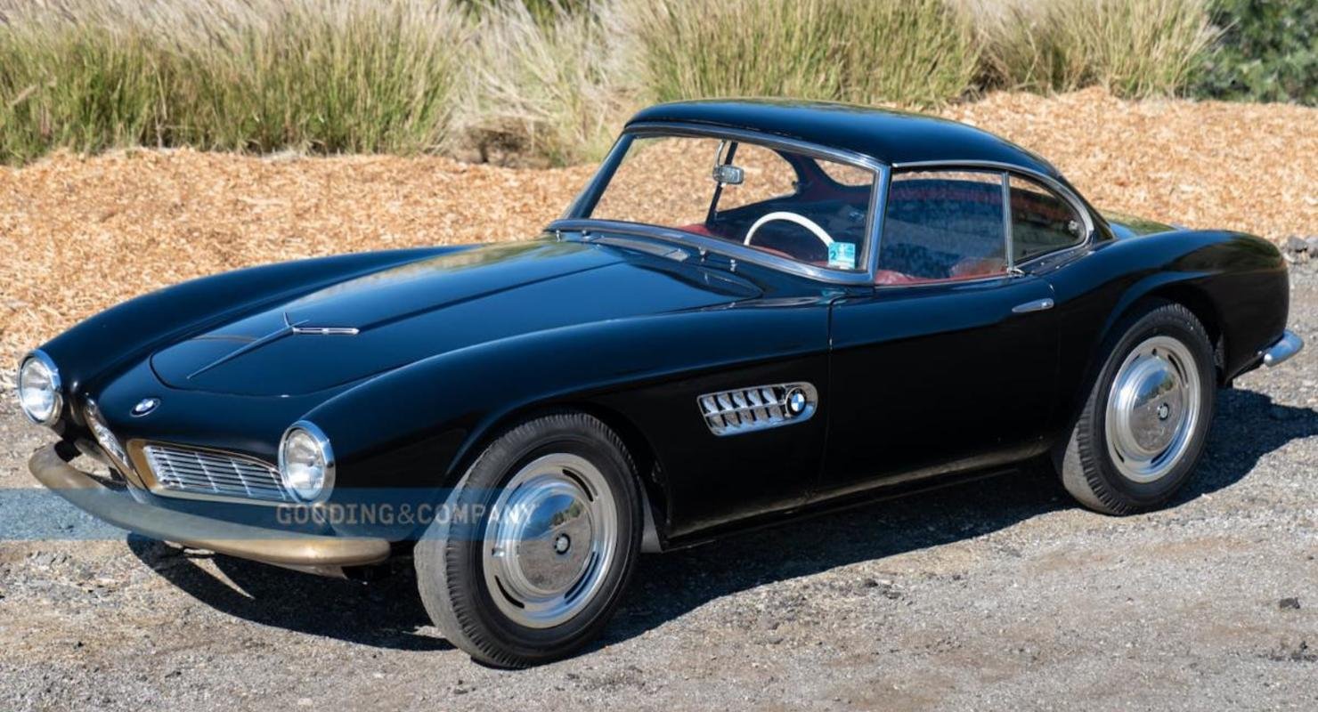 В старом сарае был найдет прекрасно сохранившийся экземпляр культового BMW 507