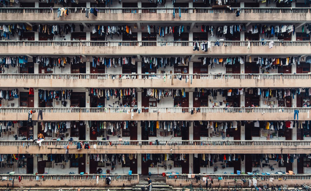 Silenced
Автор: Винг Кай Ши
Ланч в университетском общежитии в Гуанчжоу, Китай.