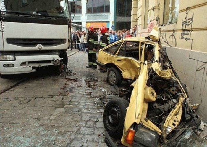 Подборка ужасных ДТП. Будьте осторожнее на дорогах! авто