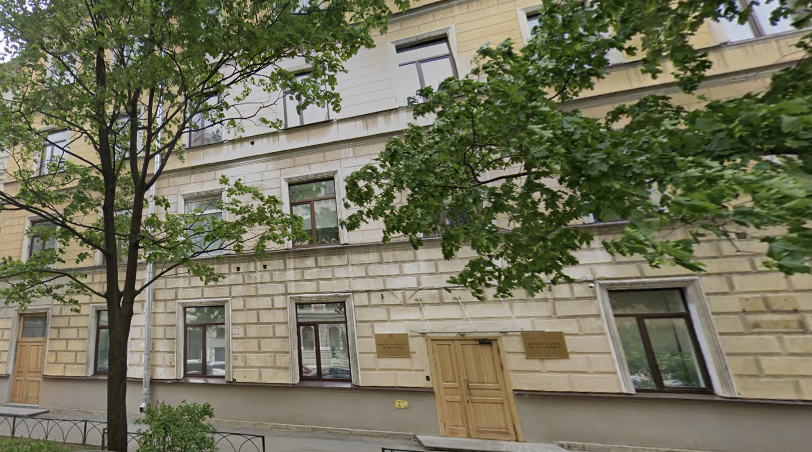 Суд постановил улучшить состояние общежития НИУ ВШЭ в Санкт-Петербурге