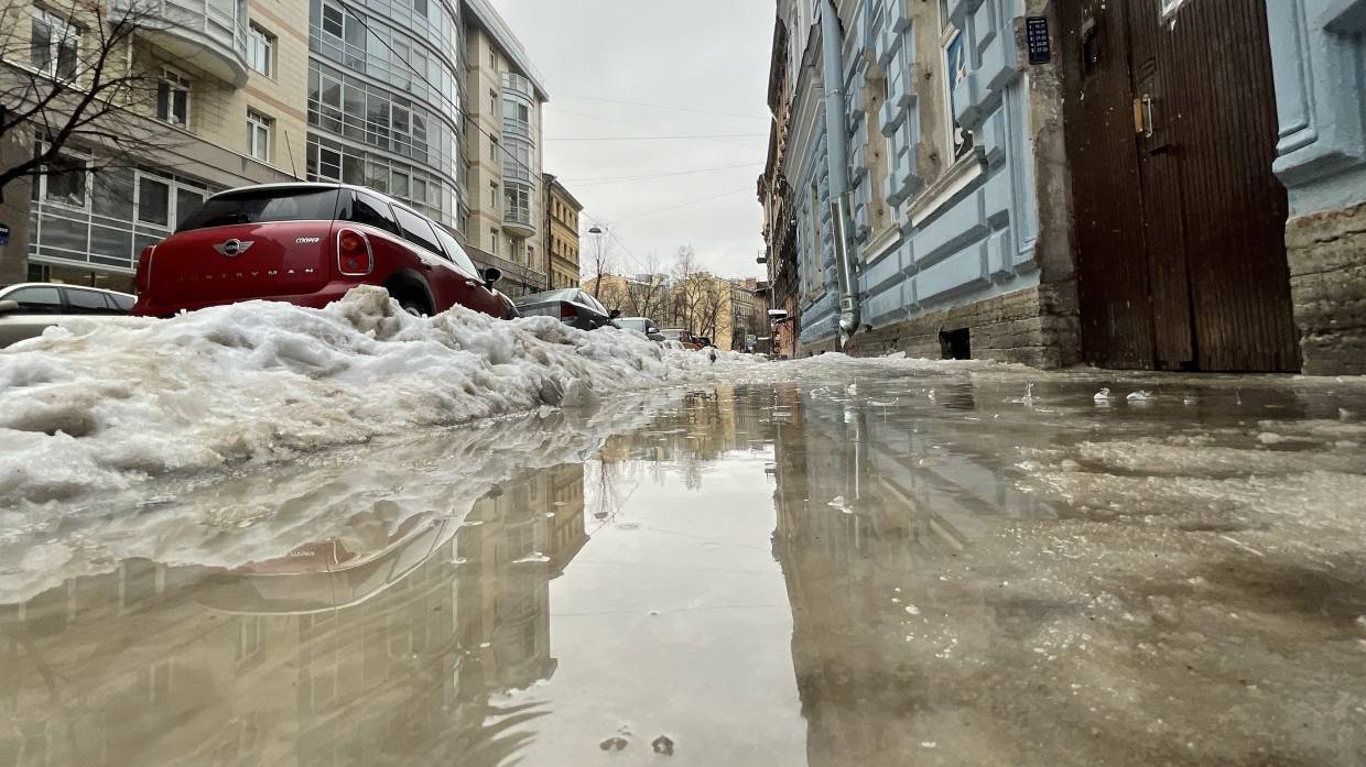 Жителей Петербурга ожидают оттепель и таяние сугробов после морозов