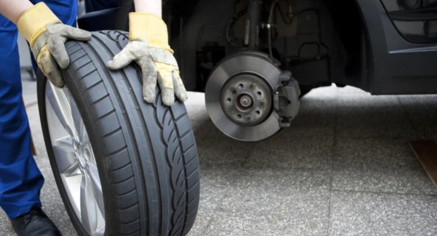 Автоэксперт рассказал, когда пора менять зимнюю резину