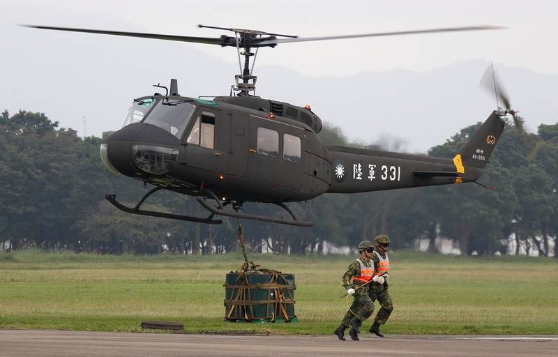 ВС Тайваня сняли с вооружения последние вертолёты Bell UH-1Н "Ирокез"