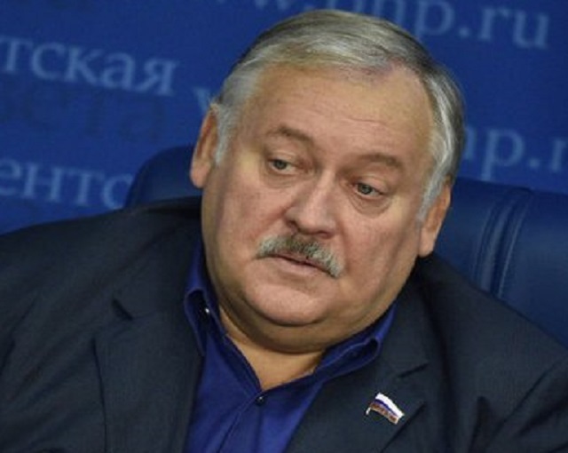 Затулин раскрыл, почему РФ выжидала с упрощённым гражданством