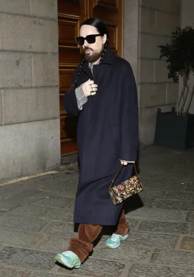 Деми Мур, Эмили Ратаковски, Кейт Мосс и девушка Марка Эйдельштейна (в микроюбке) посетили вечеринку Gucci Эннинфул, Милане, Эмили, показы, супермодель, Арина, Ратаковски, Соболенко, Gucci, после, КоэнЭдвард, пиджак, ГерциговаАлессандро, 33летняя, ГерциговаЕва, ГвасалияЕва, ВинтурДемна, МоссАнна, МоссЭдвард, КоэнНадя