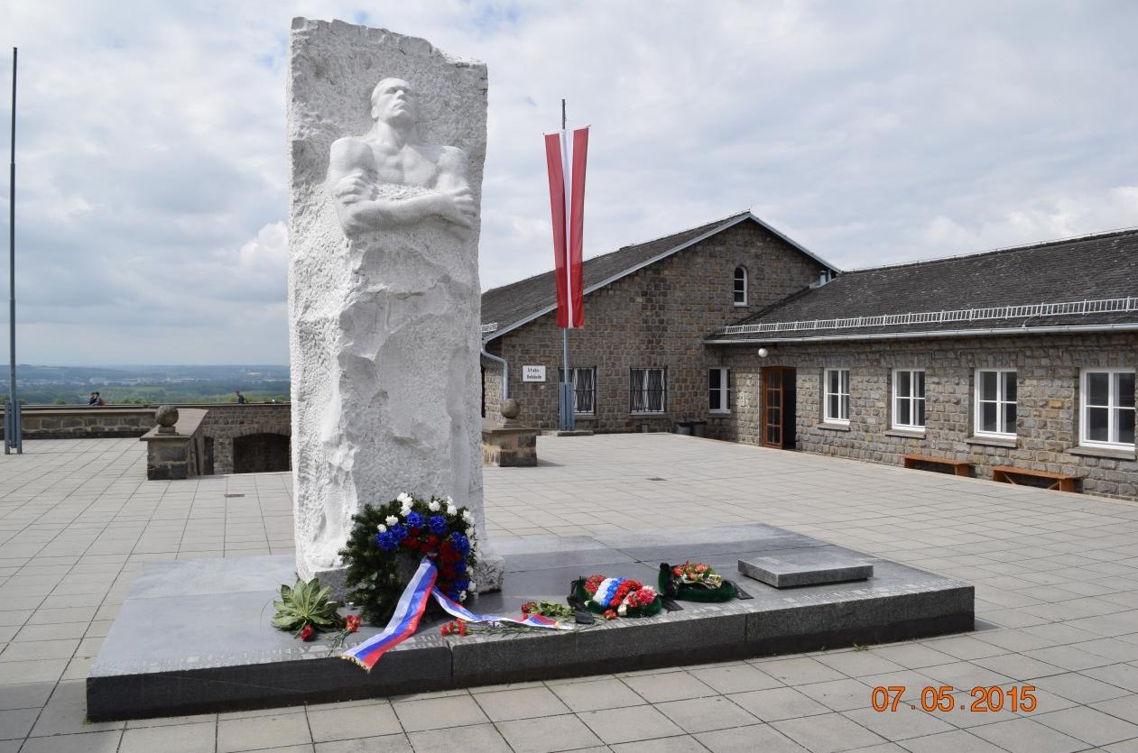 Генерал Карбышев: «Мои убеждения не выпадают вместе с зубами» Генерал Карбышев: «Мои убеждения не выпадают вместе с зубами» Война и мир