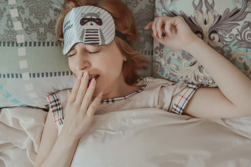 При хронической усталости человек остается утомленным даже после продолжительного сна (Фото: pixabay.com)