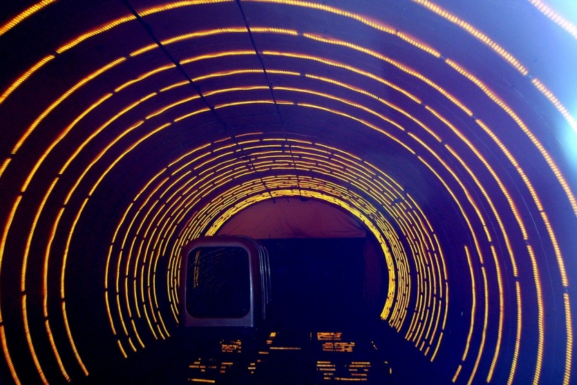 4834-6-the-bund-sightseeing-tunnel