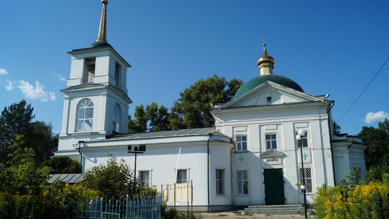 Милонов осудил чиновников, допустивших возможность продажи храма на Avito