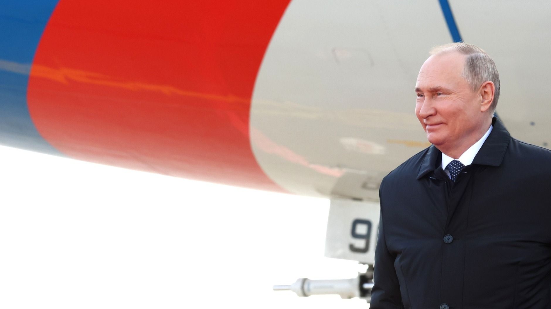 Newsweek: Путин может улыбнуться, глядя на ситуацию в США и Европе
