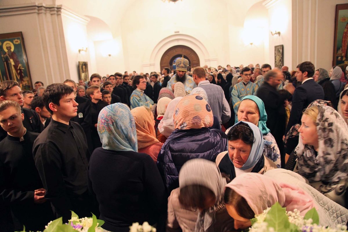 23 тысячи человек поклонились мощам святителя Спиридона Тримифунтского в Ярославле
