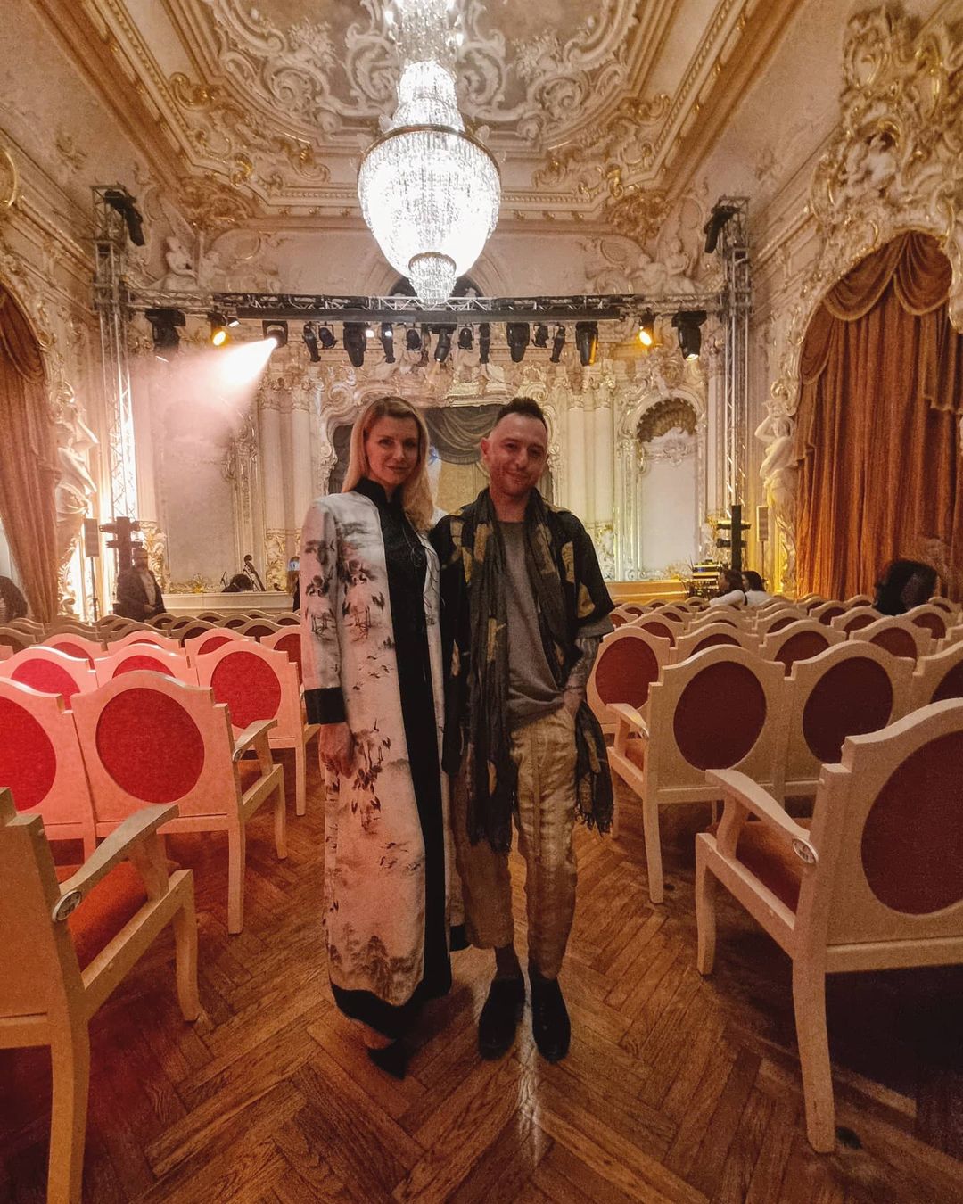 Музыканты, которые женились или вышли замуж за своих поклонников