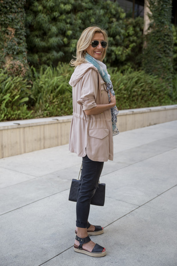 casual look with tan cargo jacket and t shirt