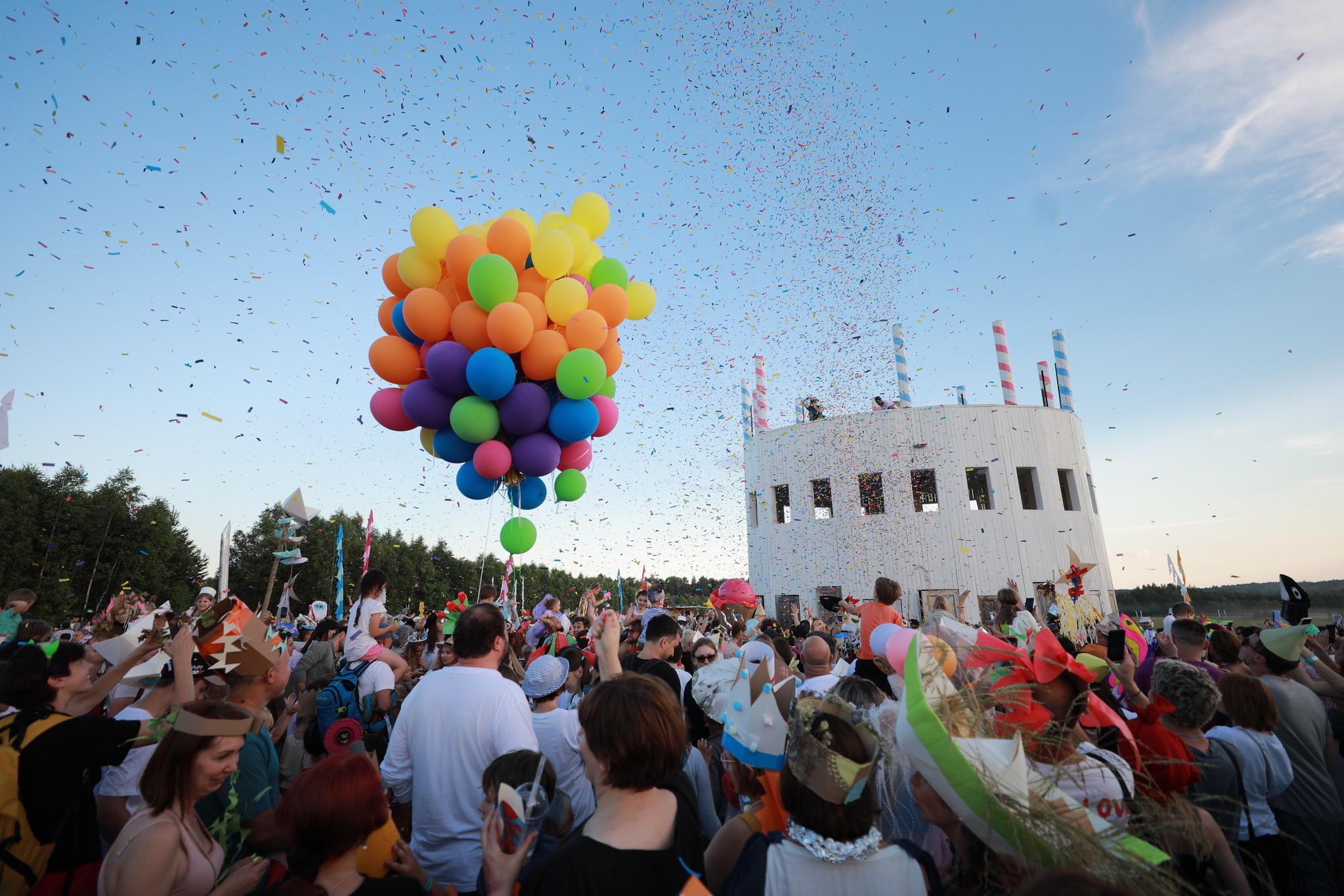 Афиша: куда сходить в марте — фестивали, спектакли и праздник фонда «Движение» время, театра, взрослых, история, Александр, спектакль, марта, будет, семьи, времени, фестивале, Блёданс, профессий, детей, подробности, детьми, цвета, ощущение, вместе, пространстве