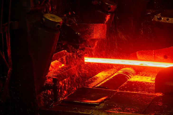 Надеждинский металлургический завод 125-лет непревзойденного качества продукции Надеждинский металлургический завод 125-лет непревзойденного качества продукции