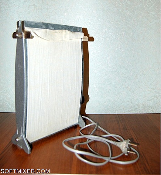 В темной комнате, под красным фонарем… В темной комнате, под красным фонарем…