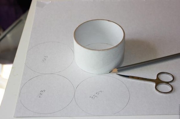 Делаем прелестную вещицу из того, что собрались выбрасывать Делаем прелестную вещицу из того, что собрались выбрасывать