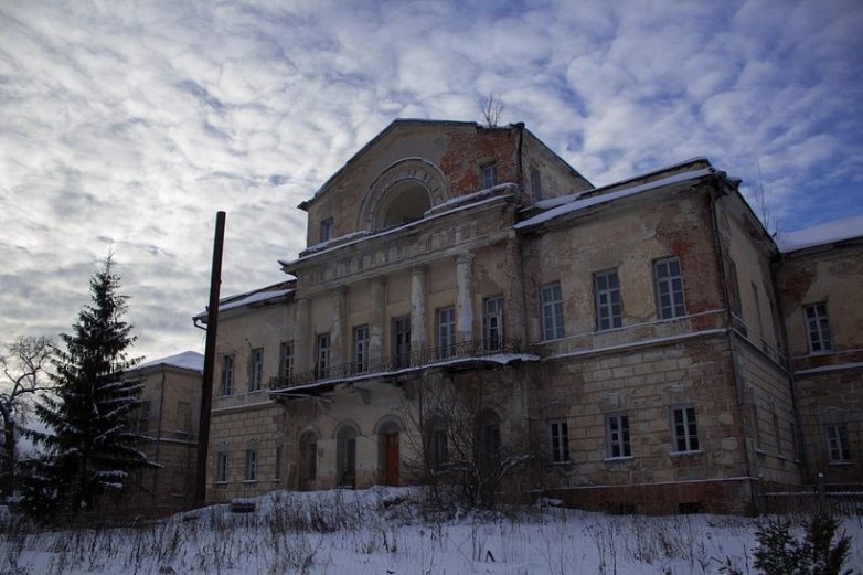 9 заброшенных усадеб в России, по которым хочется побродить прямо сейчас