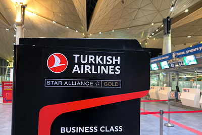 Не пустили дальше Турции: авиаперевозчик отказался брать на борт транзитных пассажиров из России
