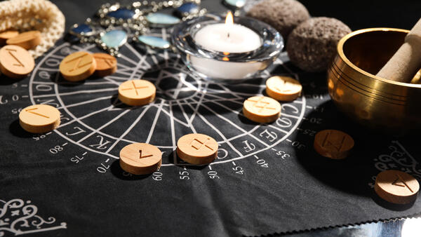 Астролог Негрей назвала опасные дни ноября — Луна усиливает напряжение - свежие новости на Toplenta