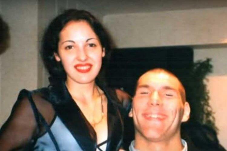 valuev-pokazal-svoyu-suprugu-takaya-miniatyurnaya_002
