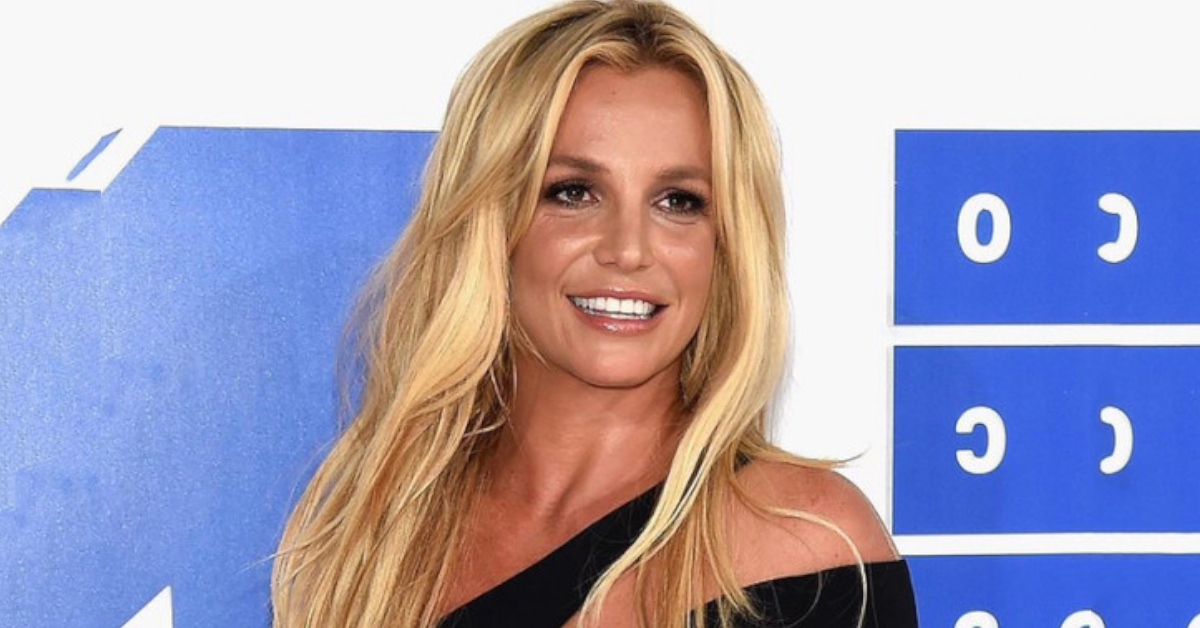 Бритни Спирс требует в суде лишить ее отца опекунства