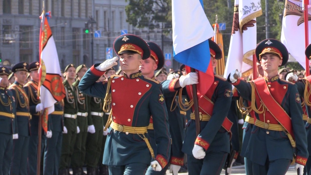 Гвардия это. Дворцовая гвардия России. День Российской гвардии. Гвардейцы России. День Российской гвардии 2020.