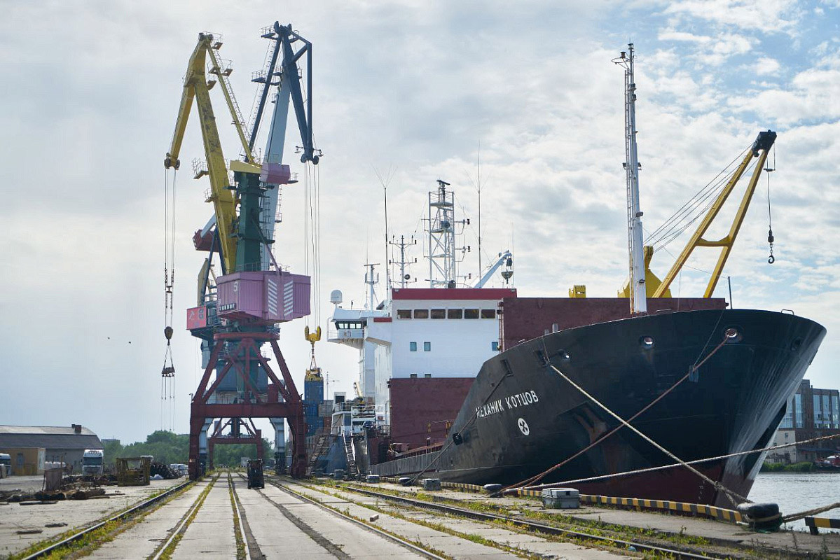 Врио Калининградской области: на морской линии работают 27 судов